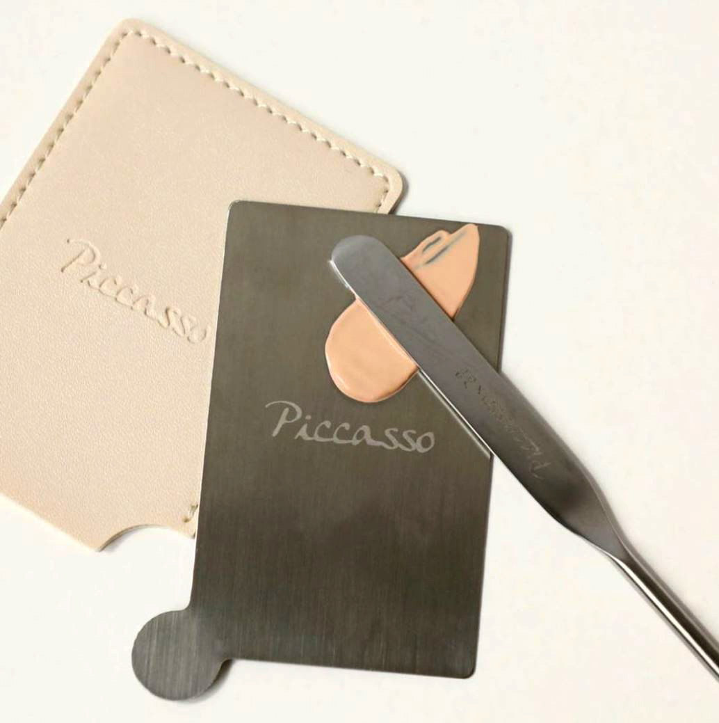 A makeup spatula might be your new makeup musthave Culturemagazin®