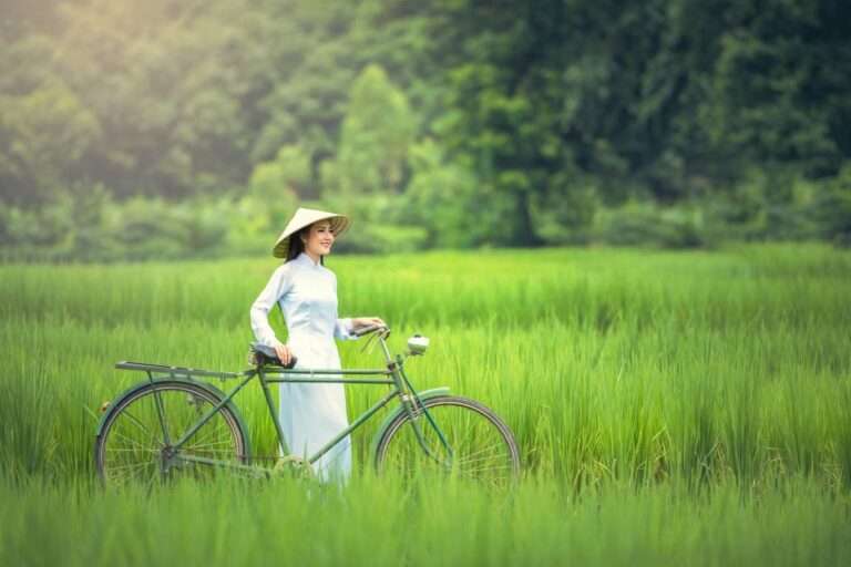 Proverb: Có con phải khổ vì con