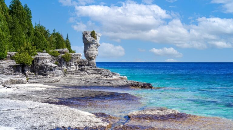 Tobermory and the Bruce Peninsula: A Weekend Itinerary