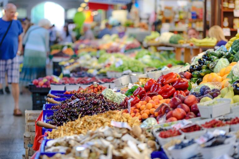 No Frills, Food Basics, Sobeys, chợ nào rẻ nhất ở Toronto?