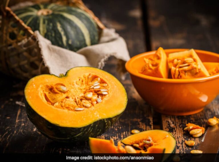 6 lý do nên ăn bí đỏ thường xuyên