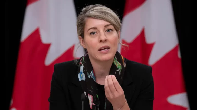 Global stability is ‘fracturing,’ and the risk is high for Canada, warns Joly