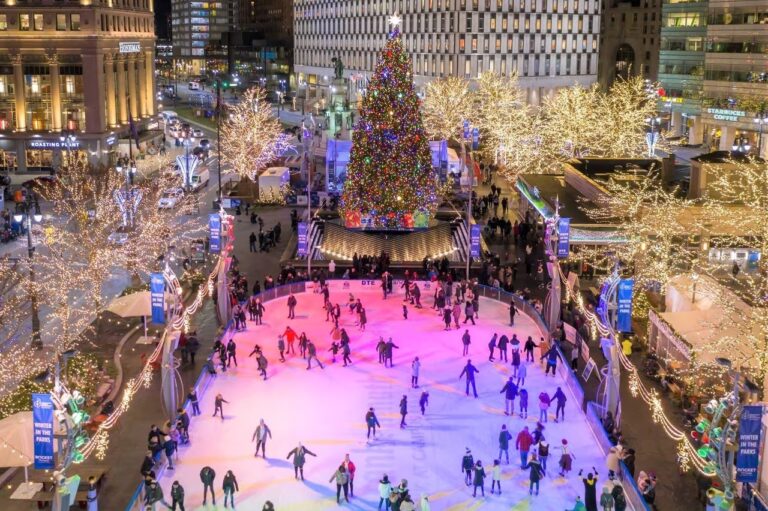 These Are The Best Christmas Destinations in Ontario, According to Influencers