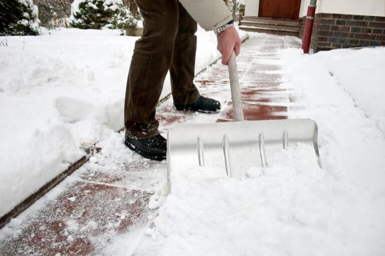 Snow shovelling and heart attacks: What to know as winter settles in
