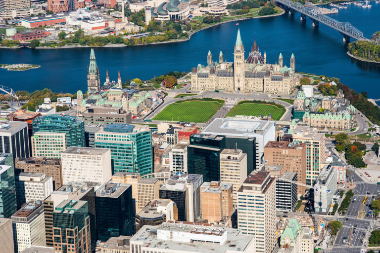 6 Canadian Cities Offering the Best Job Opportunities for Newcomers