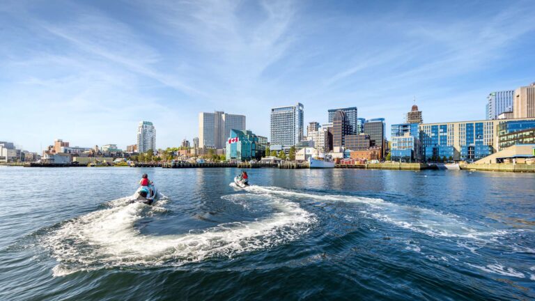 6 thành phố của Canada mang đến cơ hội việc làm tốt nhất cho người mới đến