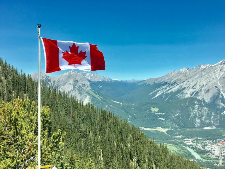 Canada là một trong những Quốc gia an toàn nhất cho du khách vào năm 2025