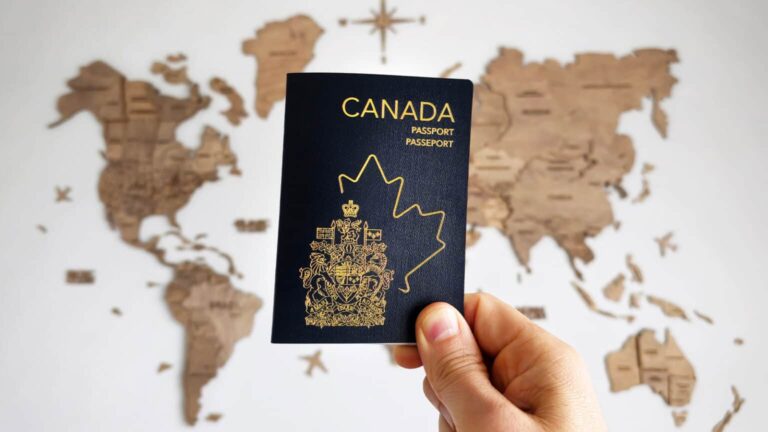 6 Mẹo Du Lịch Quan Trọng Mà Người Canada Cần Biết Khi Đến Thăm Châu Âu Vào Năm 2025