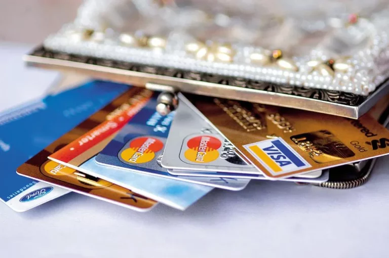 Những thẻ credit card được bình chọn là tốt nhất tại Canada