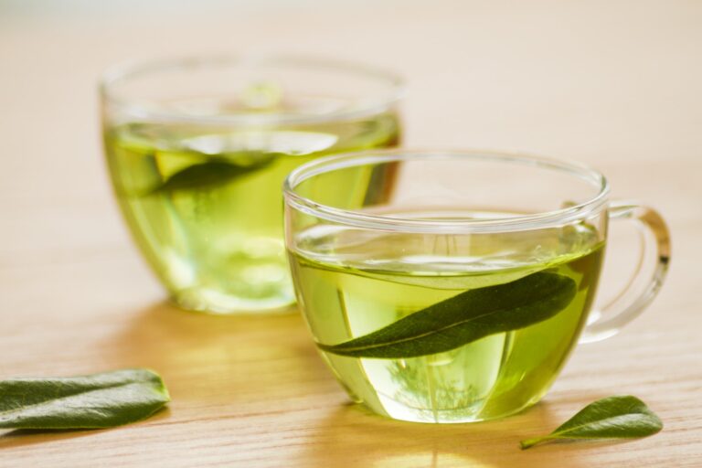8 loại trà giúp giảm cân và giảm mỡ bụng