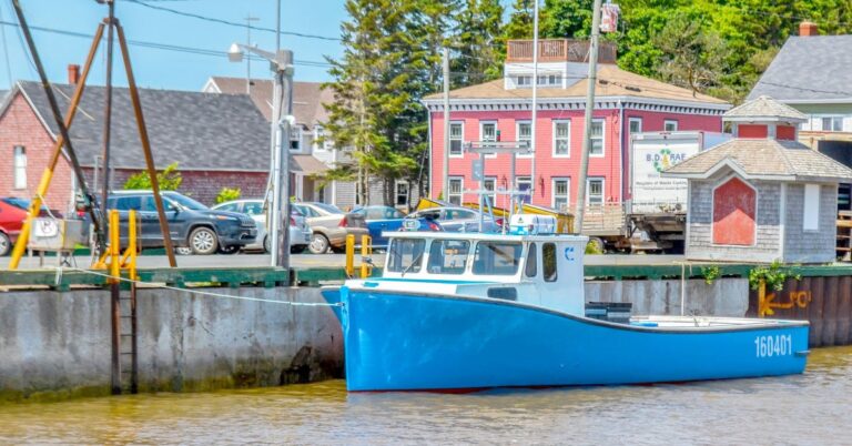 Làng thơ giữa Canada được xướng tên trong danh sách Những Làng Đẹp Nhất Thế Giới